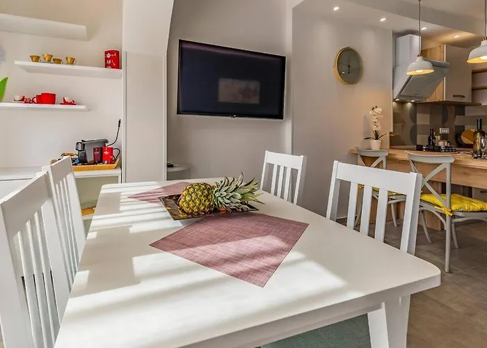 New Two Bedroom Maloni Apartment