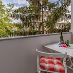 New Two Bedroom Maloni Пула