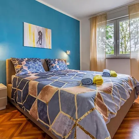 New Two Bedroom Maloni Апартаменты *