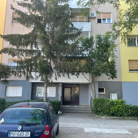 New Two Bedroom Maloni Апартаменты
