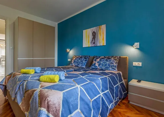 Apartment New Two Bedroom Maloni Pula