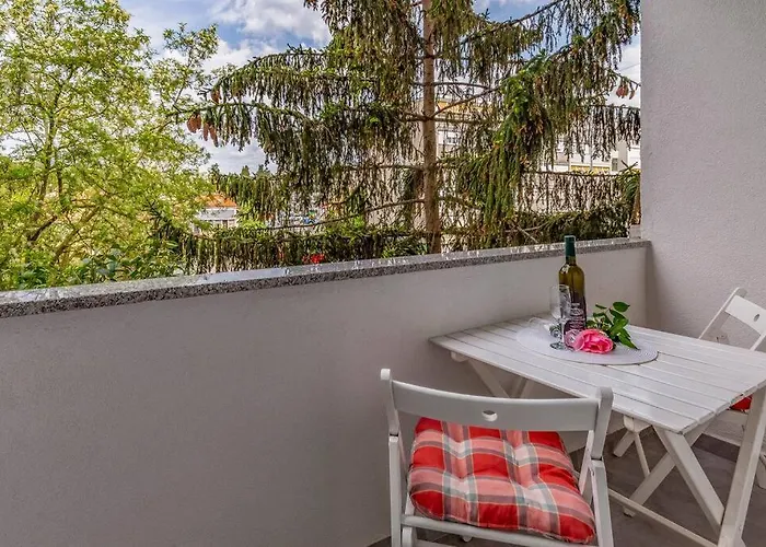 New Two Bedroom Maloni Pula